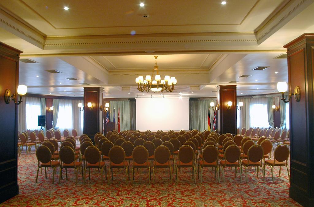 Hotel Intourist Palace Batumi Eksteriør bilde