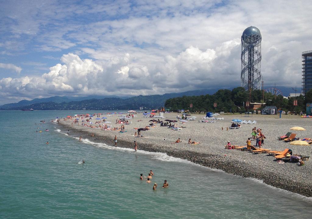 Hotel Intourist Palace Batumi Eksteriør bilde