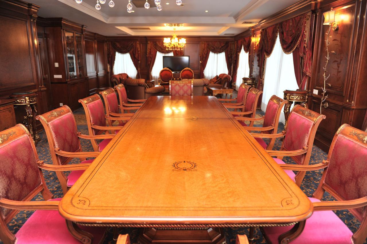 Hotel Intourist Palace Batumi Rom bilde