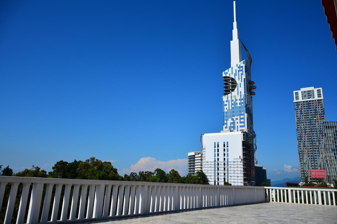 Hotel Intourist Palace Batumi Eksteriør bilde
